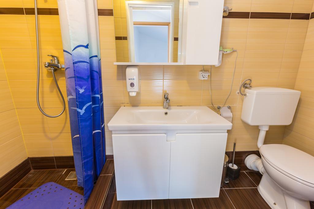 Bed & Breakfast La Fontana メドゥリン エクステリア 写真