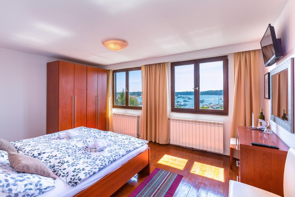 Bed & Breakfast La Fontana メドゥリン エクステリア 写真